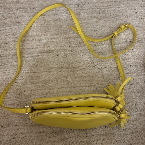 Yellow crossbody - Picture 2 of 5
